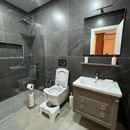 Luxurious 2br And 3br Izmit Apartments- Mountain View شقة *