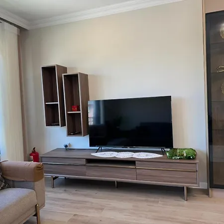 Apartment Luxurious 2br And 3br Izmit Apartments- Mountain View Kocaeli