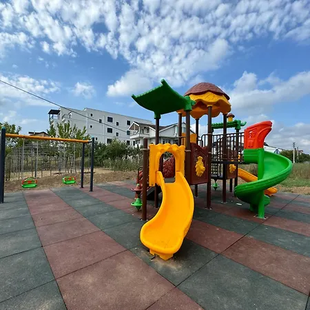 Luxurious 2br And 3br Izmit Apartments- Mountain View شقة كوجايِلِ
