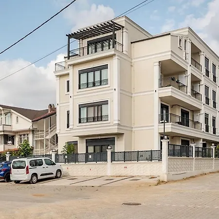 Elegant 3br Izmit Apartments- Mountain View *