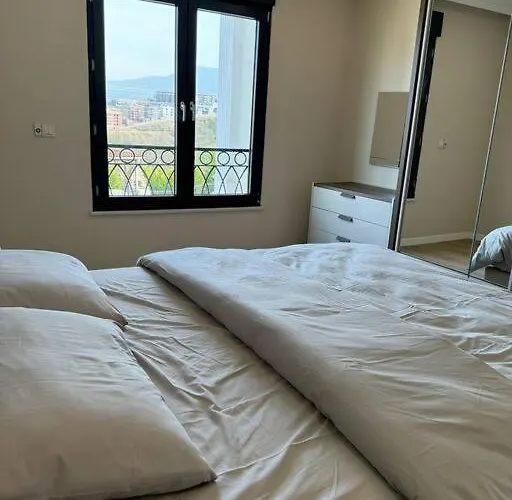 Apartment Luxurious 3br Izmit Apartments- Mountain View *